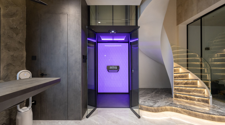Apartment Elevator